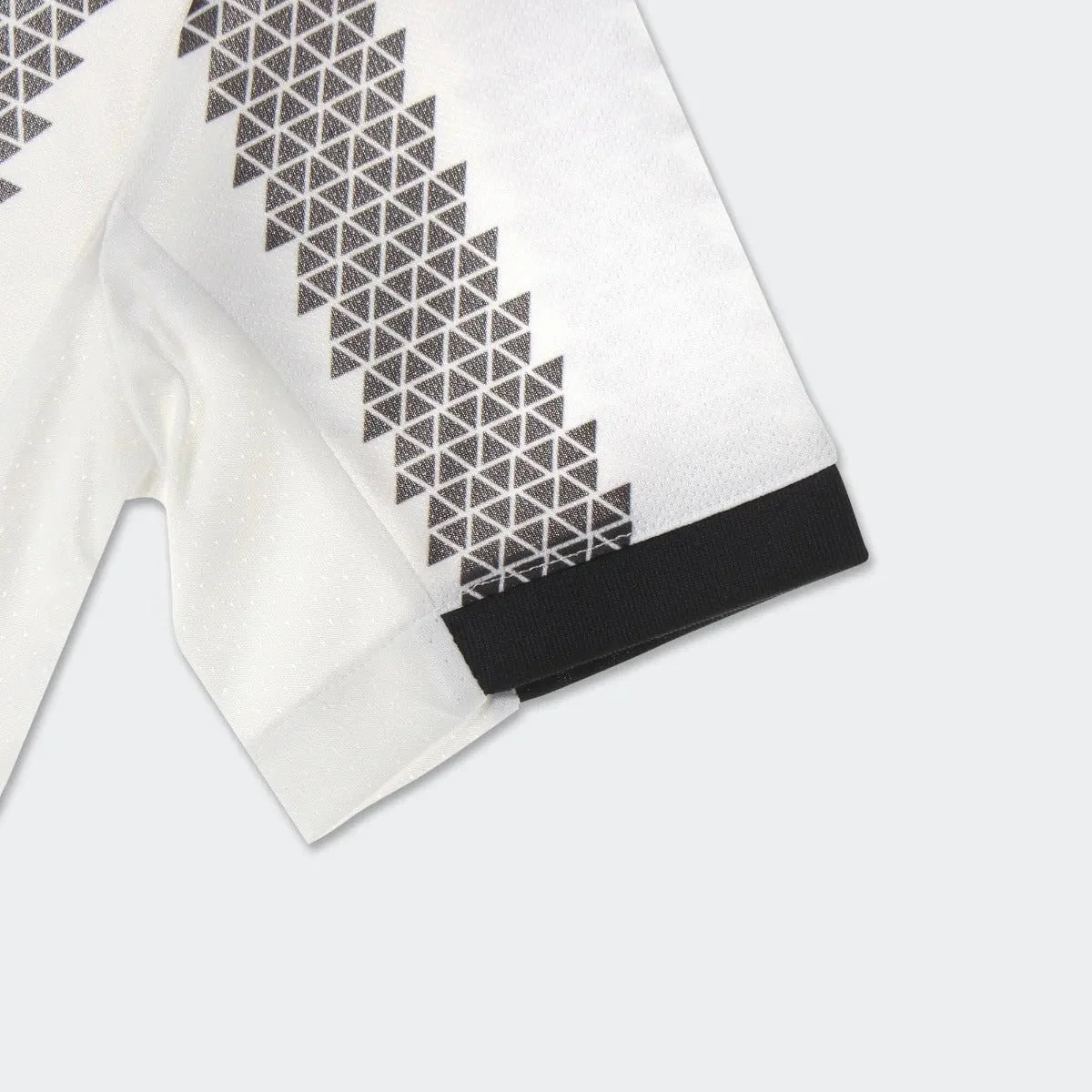 adidas 22-23 Juventus Youth Home Jersey - White-Black - Image 7