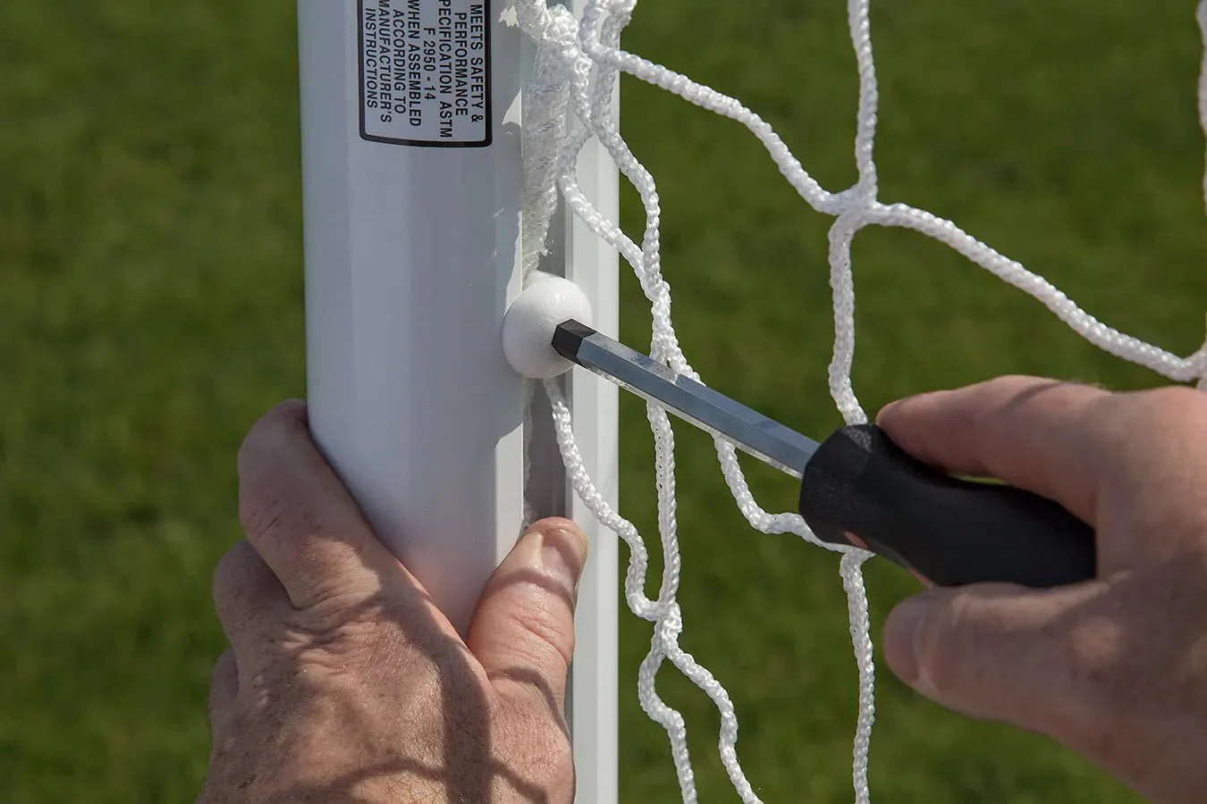 Kwik Goal Tamper Resistant Net Clips (100/Pack) - Image 3