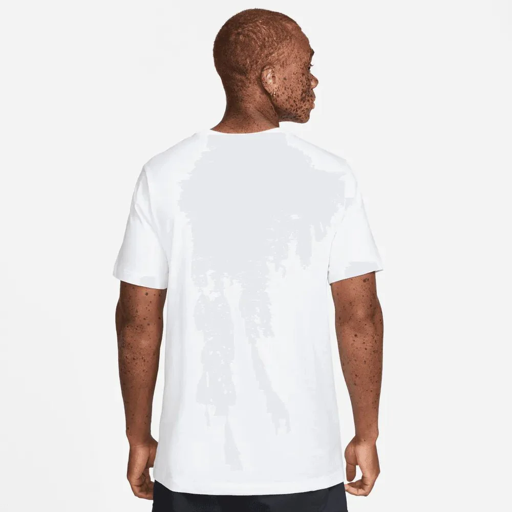 Nike 2022-23 England Graphic Tee - Image 2