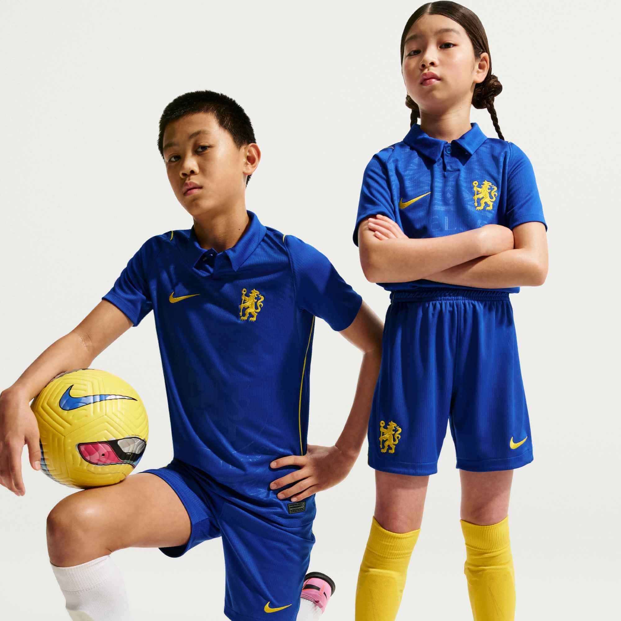Nike 2026-27 Chelsea Youth Stadium Home Shorts - Image 4