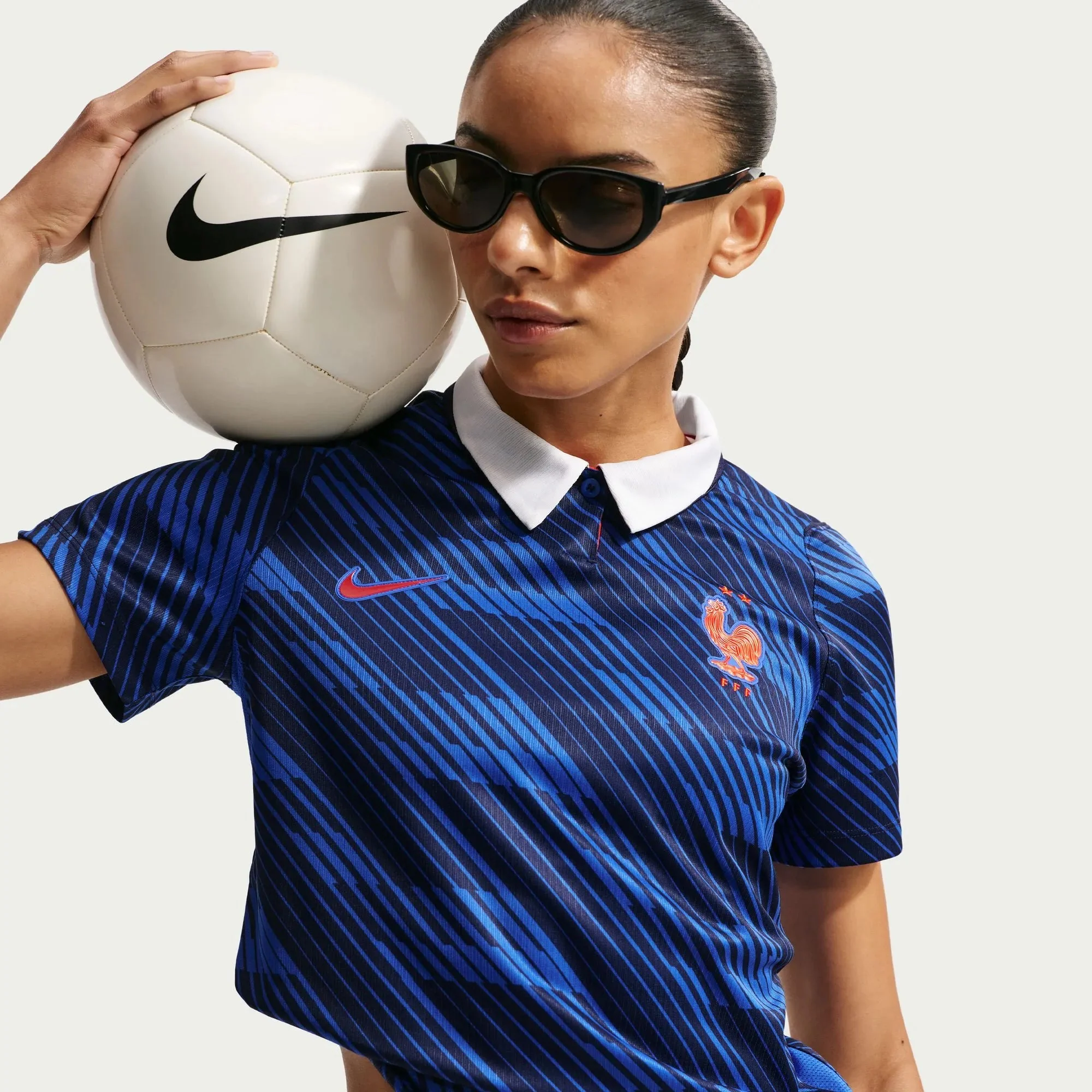 Nike 2026 France Women's Stadium Home Soccer Jersey - Image 6