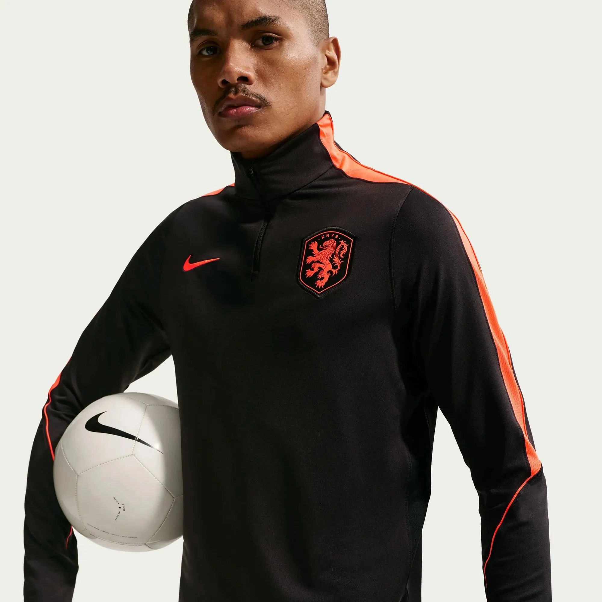 Nike 2026 Netherlands Men's Strike Drill Top - Image 4