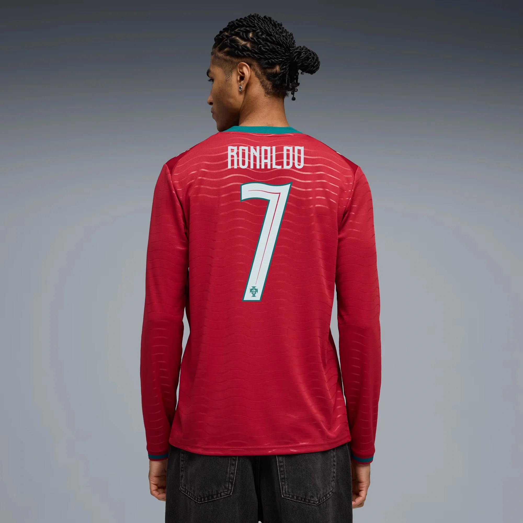 Puma 2026 Portugal Men's Stadium Home Ronaldo #7 Long-Sleeve Soccer Jersey - Image 3