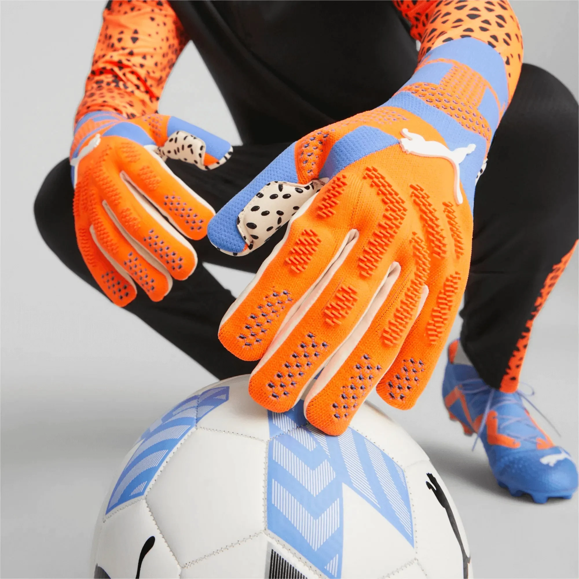 Puma Future Ultimate NC - Ultra Orange - Blue - Image 2