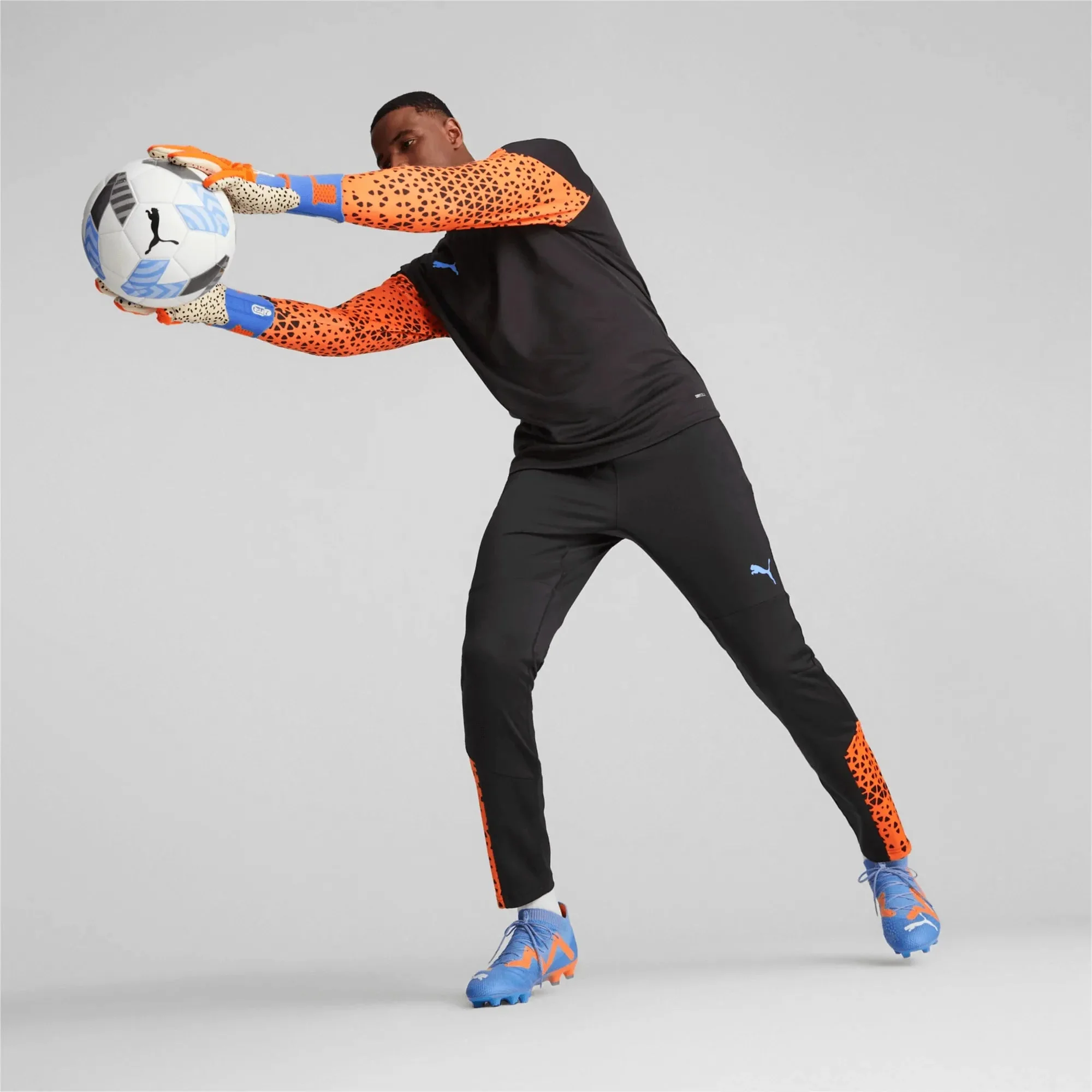 Puma Future Ultimate NC - Ultra Orange - Blue - Image 4