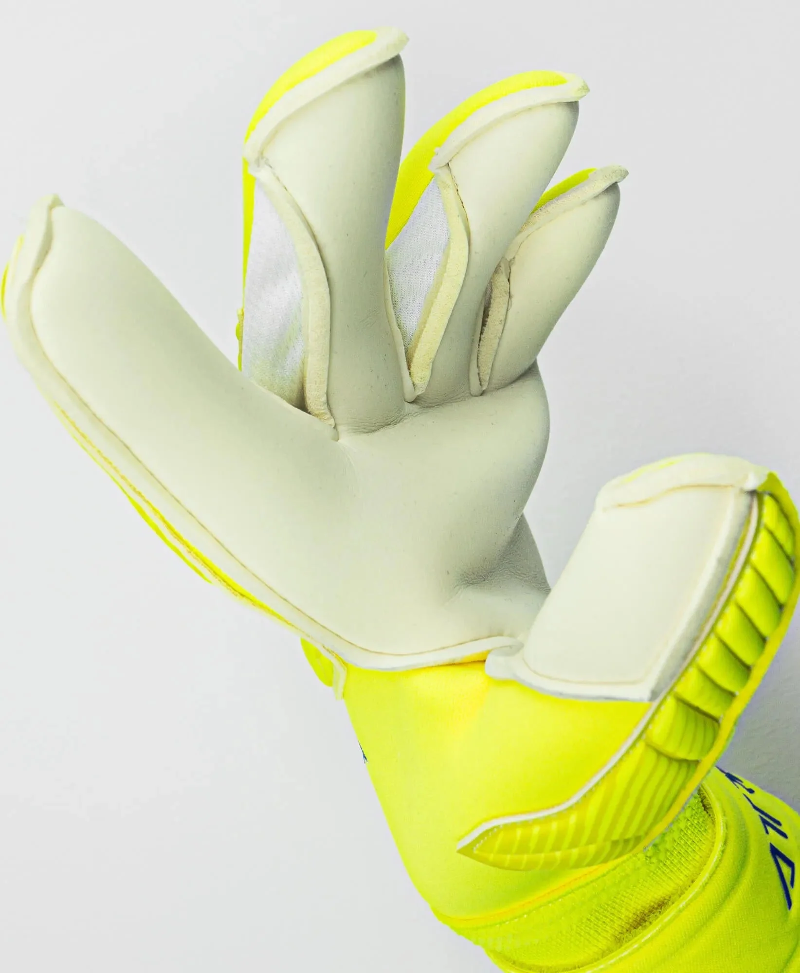 Reusch Attrakt Gold X Alpha Goalkeeper Gloves - Yellow-Blue-White - Image 5