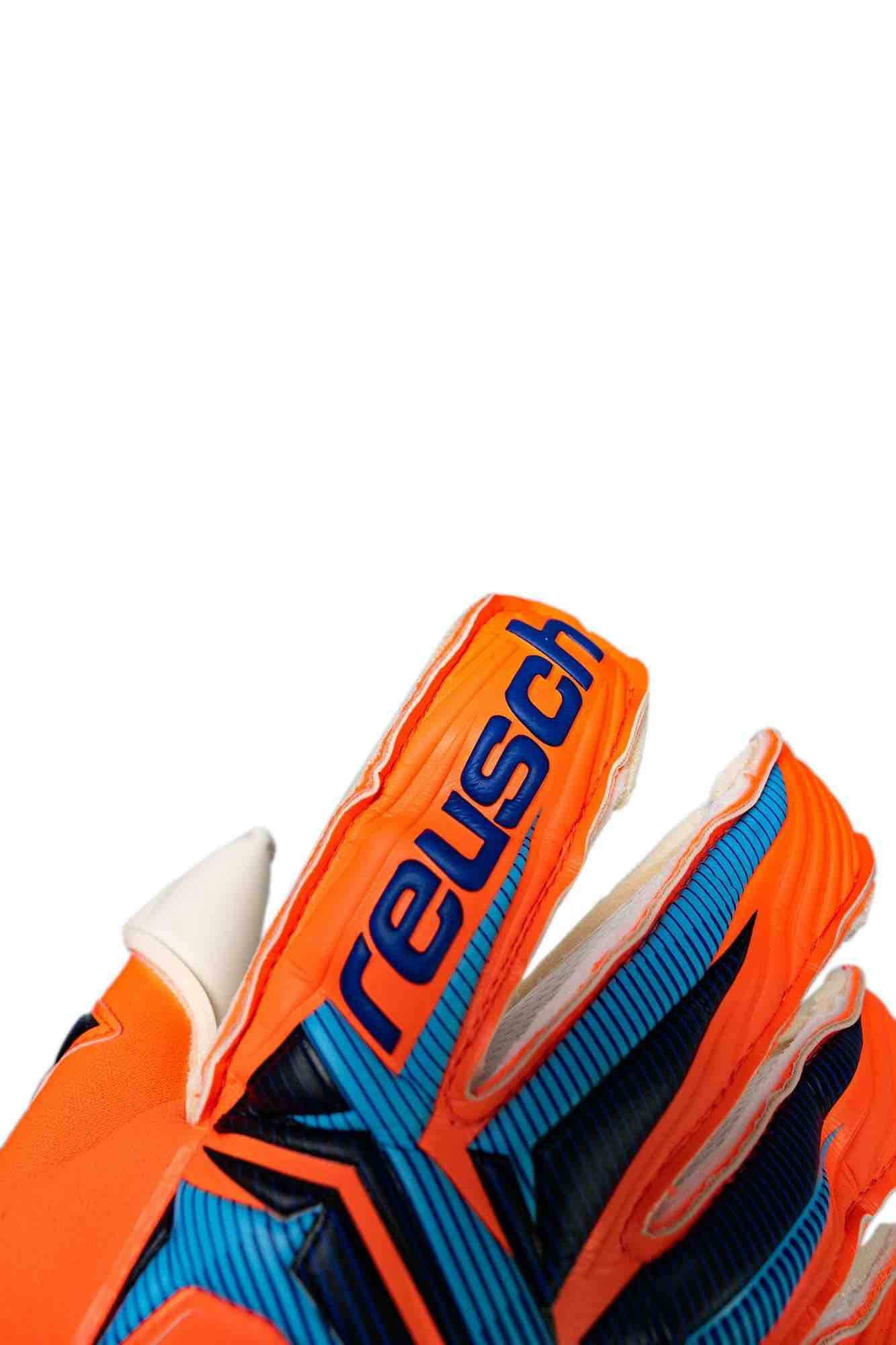 Reusch Attrakt Gold X Evolution Goalkeeper Gloves - Image 6